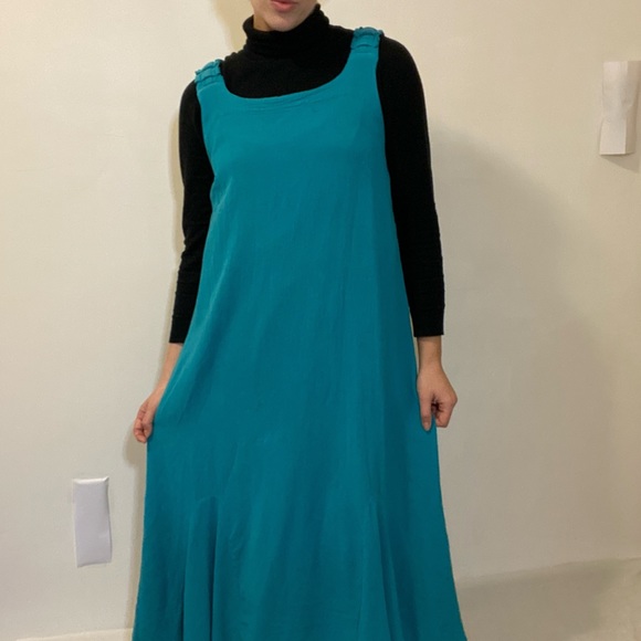 Turquoise Sleeveless Round Neck Maxi Dress - Picture 3 of 6
